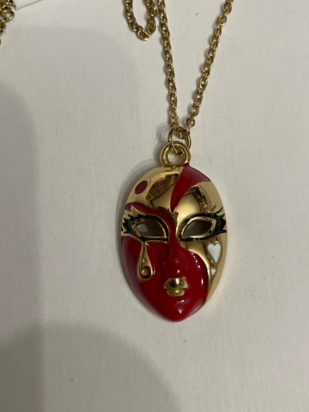 Gold and Red Venetian masquerade Mask Pendant Necklace -nwt